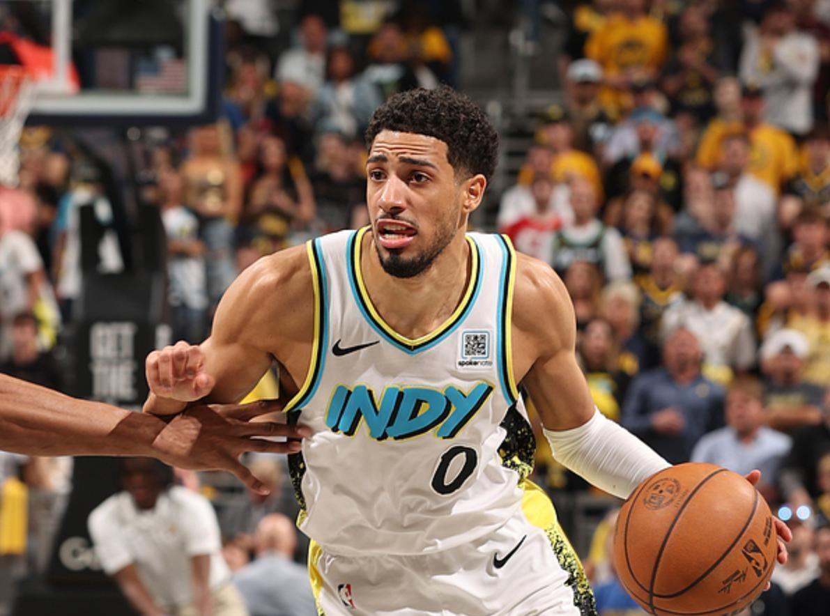 表现优异引爆全场！，西亚卡姆意外战胜日本队热度持续攀升(西亚卡姆续约最新消息)